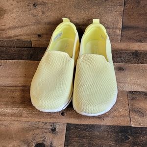 SKECHERS GO WALK CLASSIC DAYDREAM Sneakers Yellow 124171 Size 6